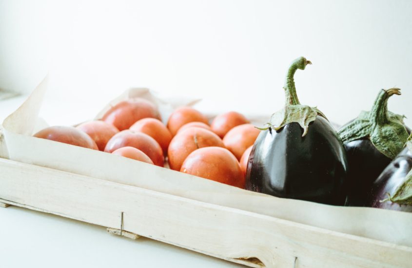 MELANZANE, UN’IDEA PER UN CONTORNO BUONO E LEGGERO. POI LA PAROLA ALL’ESPERTO!