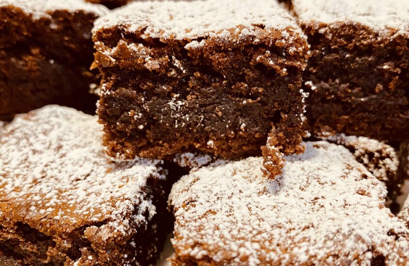 “BROWNIES KINDER”: ricetta-riciclo uova di pasqua