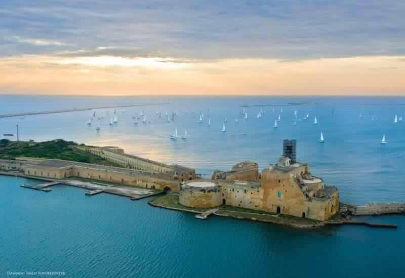 IL CASTELLO ALFONSINO DI BRINDISI RIAPRE ALLE VISITE. tutte le info