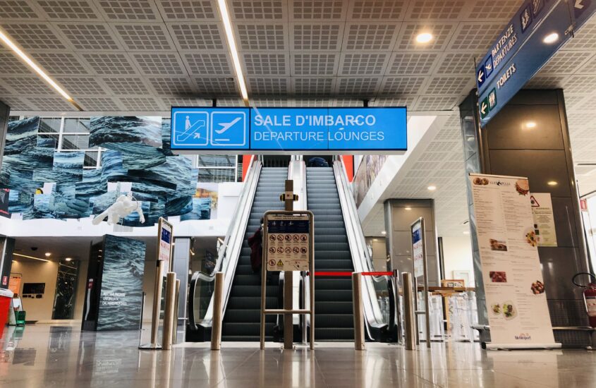 AEROPORTO DEL SALENTO:  VOLI DI LINEA SMARTWING DA PRAGA